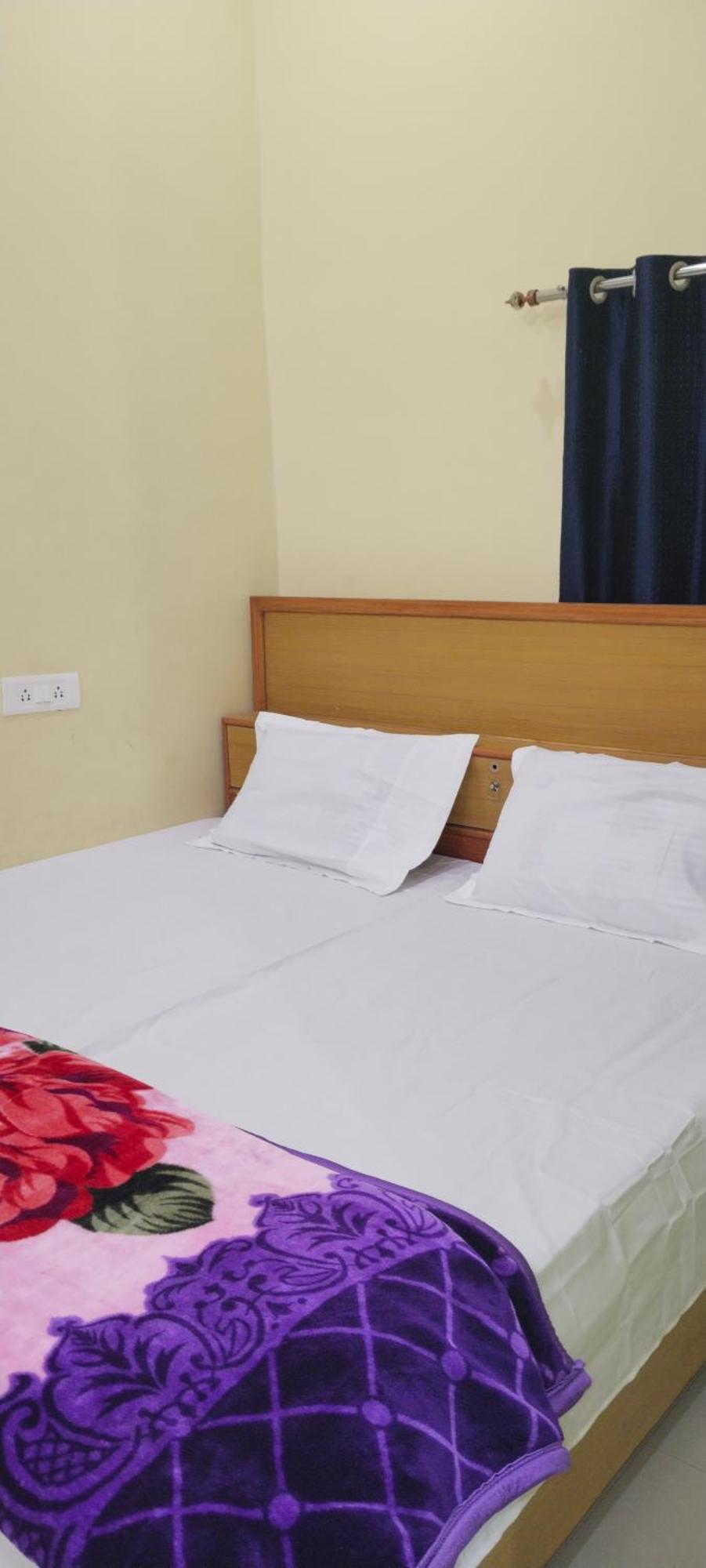 Laxmi Home Stay Ghura Luaran gambar